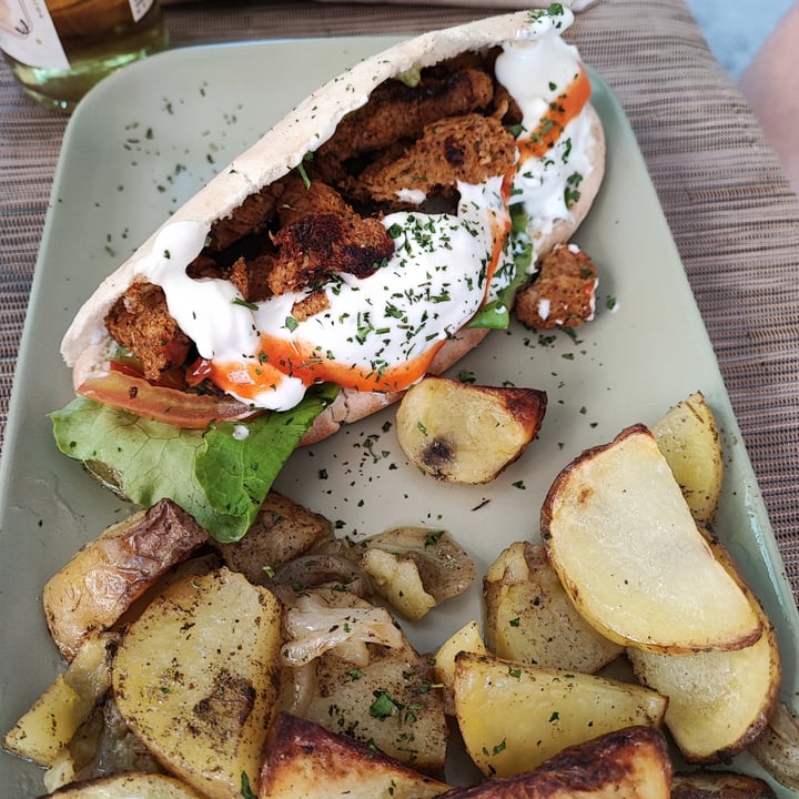 photo of aTipico Vegan Kebab shared by @effeesse on  01 Oct 2022 - review