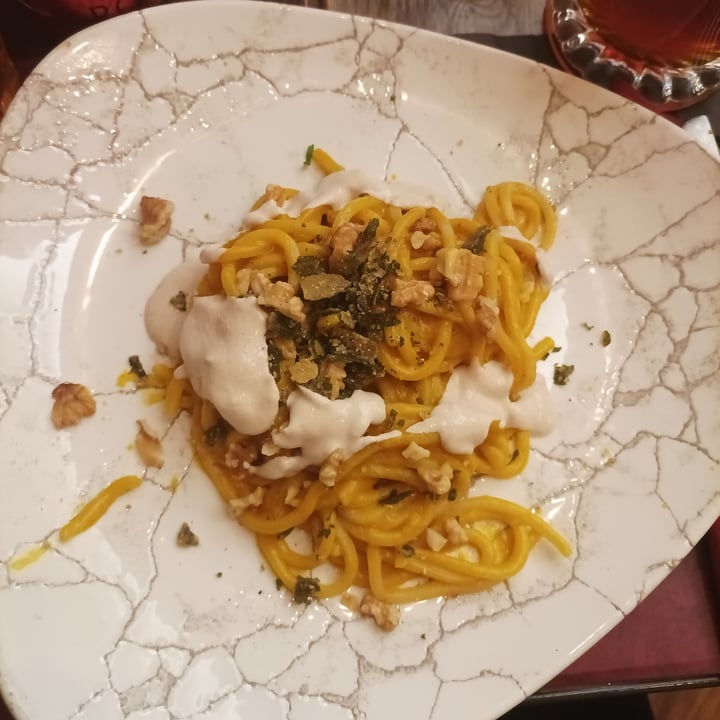 review photo of Rifugio Romano Tonnarelli Con Crema Di Zucca (piatto Stagionale) shared by @noniss32 on 24 Nov 2021 - review