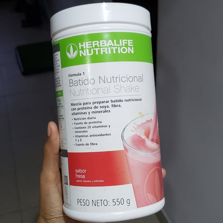photo of Herbalife Nutrition Batido nutricional proteico sabor fresa shared by @naysha615 on  16 Nov 2021 - review