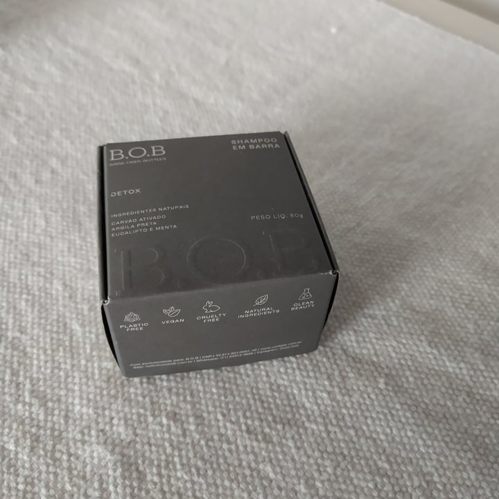 review photo of B.O.B Shampo Sólido Detox shared by @vimolara on 06 May 2022 - review