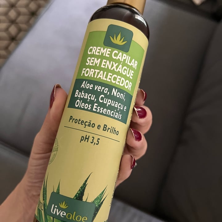 review photo of Livealoe Condicionador Fortalecedor shared by @julianamda2107 on 09 May 2022 - review