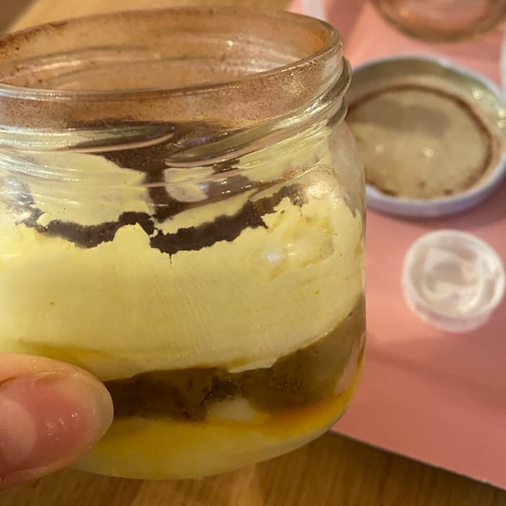 review photo of Poke House - Torino Lingotto Tiramisù Vegano shared by @rebigotta on 08 May 2022 - review