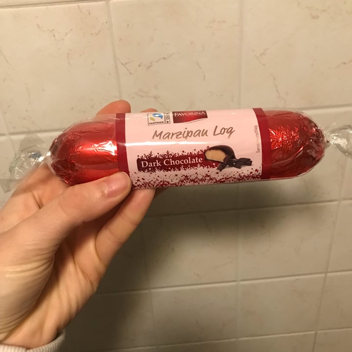 review photo of Favorina Marzipan Log Dark Chocolate shared by @rositah on 14 Jan 2023 - review