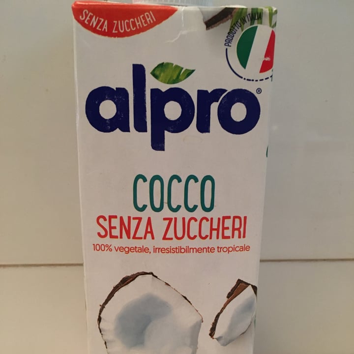 photo of Alpro Bevanda Al Cocco Senza Zuccheri shared by @flavia9 on  13 Apr 2022 - review