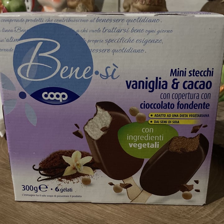 photo of Bene.Si coop Mini stecchi vaniglia e cacao shared by @ohanaanimalrescue on  15 Feb 2022 - review