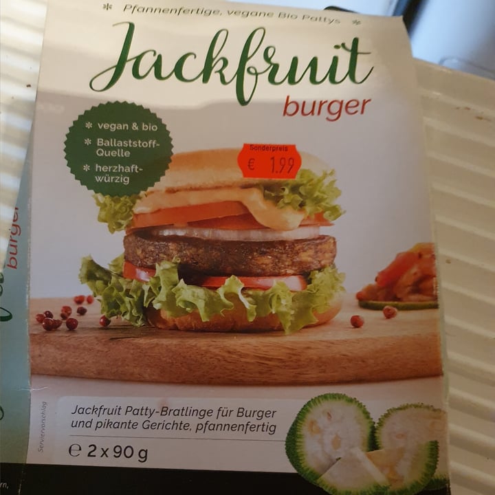 photo of Lotao Jackfruit Burger shared by @kirsten123 on  05 Oct 2020 - review