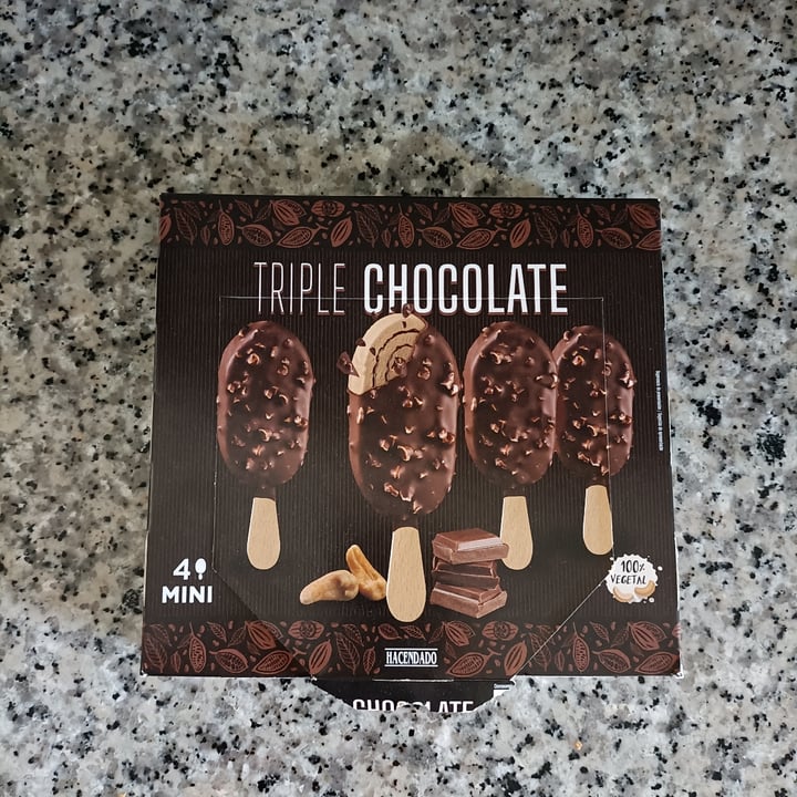 photo of Hacendado Triple Chocolate shared by @luciaxc on  24 Jun 2022 - review