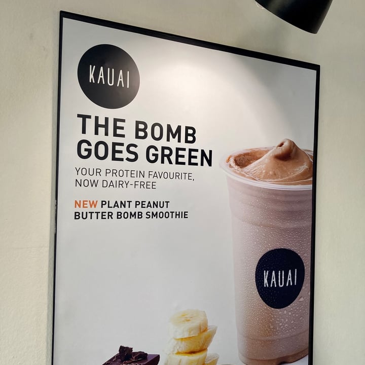 photo of Kauai Kloof Street Vegan peanut Protein Bomb Smoothie shared by @roe on  02 Aug 2021 - review