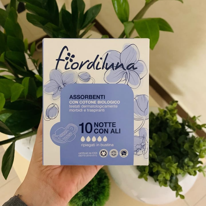 review photo of Fiordiluna Assorbenti Notte Con Ali shared by @bibiguigui on 16 Mar 2022 - review