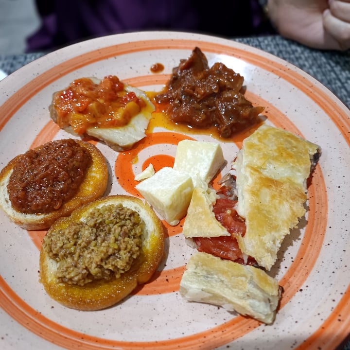 review photo of Cucina Rock - Vibrazioni Vegetali Antipasto misto shared by @marinatartaruga on 02 Oct 2022 - review