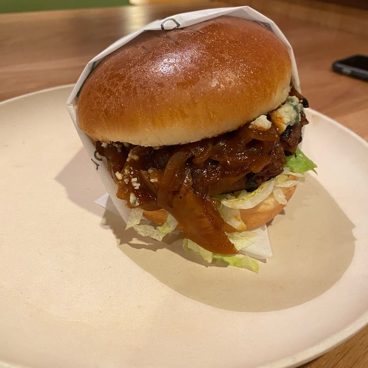 photo of Veggie Grill Steakhouse Burger shared by @knorthway on  09 Feb 2022 - review