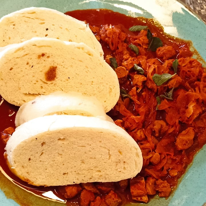 photo of Vegan's Prague goulash with dumplings shared by @chiara22 on  10 Aug 2022 - review