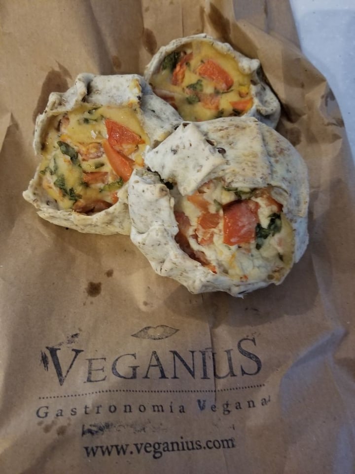 photo of Veganius Empanada Caprese shared by @aurilopez2301 on  09 Aug 2019 - review