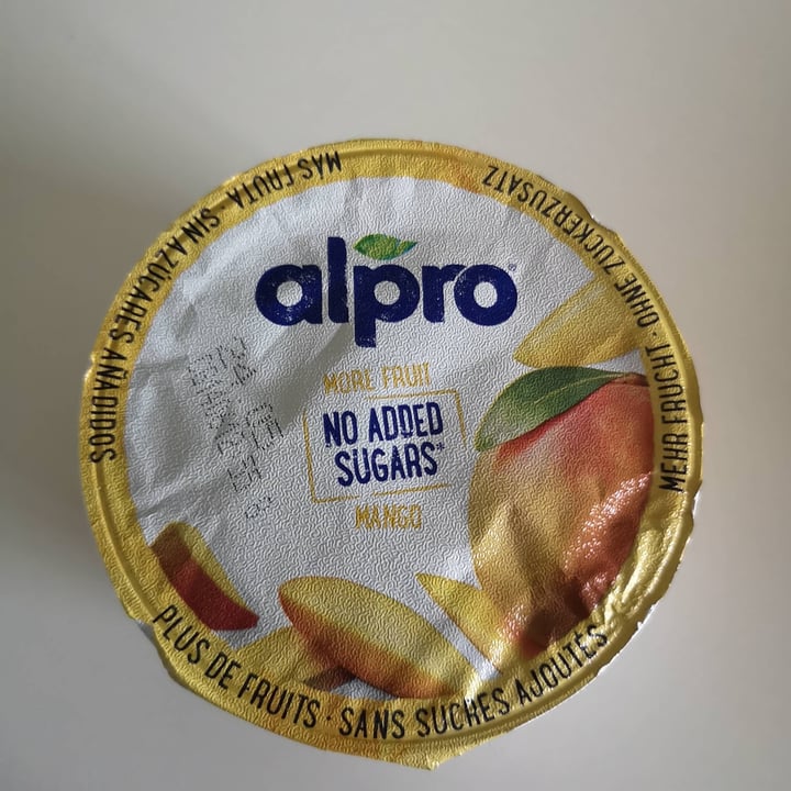 photo of Alpro Mango Yogurt (No Added Sugars) shared by @elenaemidea on  29 Apr 2021 - review