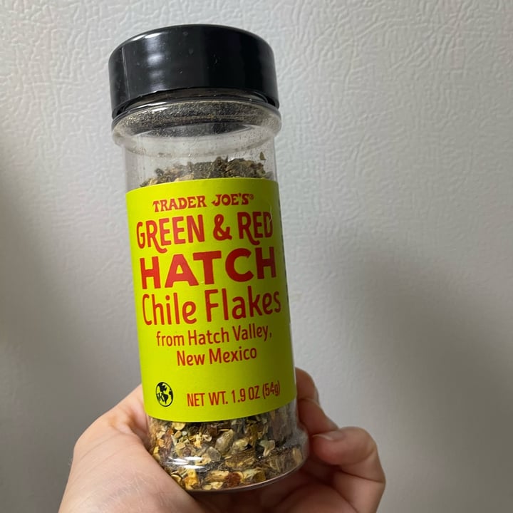 photo of Trader Joe's Green & Red Hatch Chile Flakes shared by @triciaa on  19 May 2022 - review