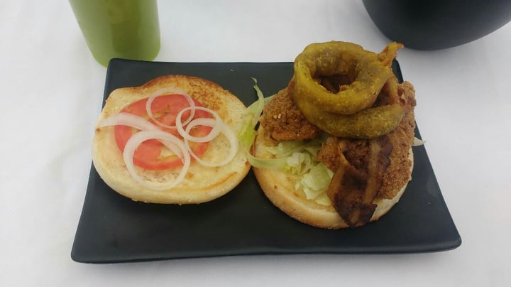 photo of Vegattos Hamburguesa Crispy shared by @uvazombie on  21 Jan 2020 - review