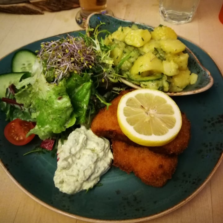 photo of Max Pett Vegan Schnitzel Plate shared by @gingerj on  29 Apr 2020 - review