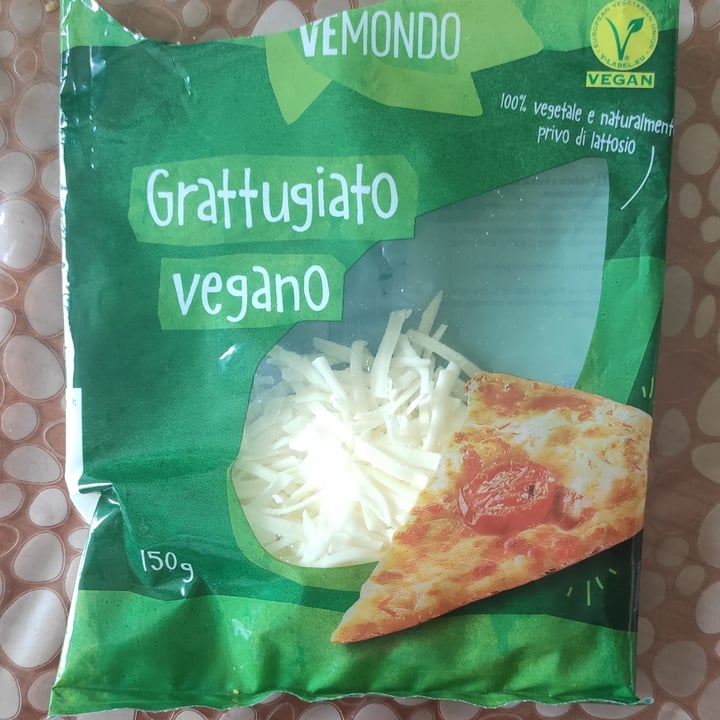 photo of Vemondo  Grattugiato Vegano shared by @kemen on  09 Dec 2022 - review