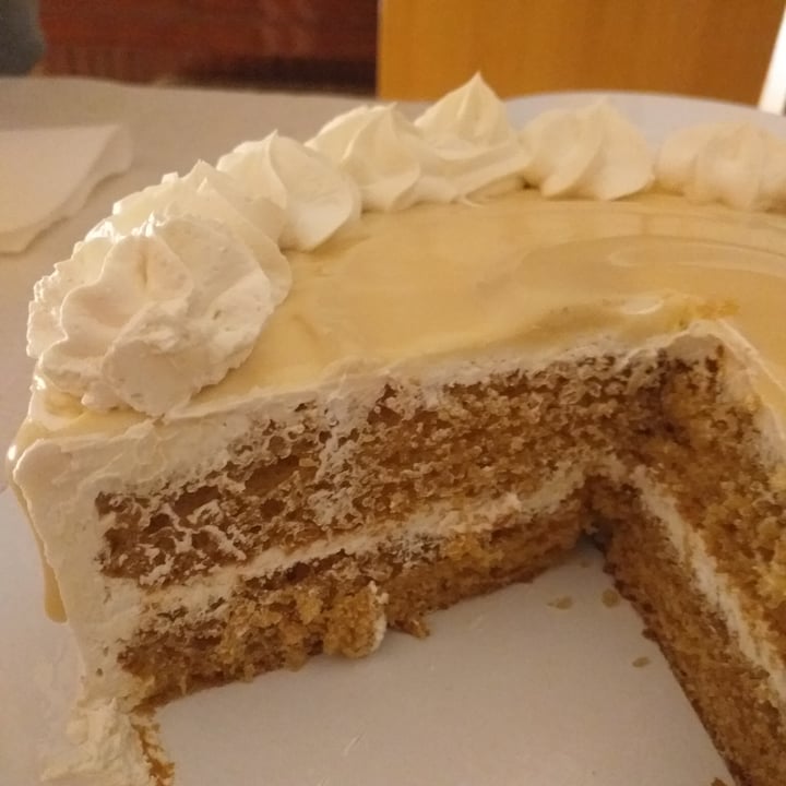 photo of Freedom Cakes Tarta de chocolate blanco shared by @laveganaclara on  22 Aug 2021 - review