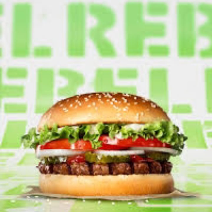 review photo of Burger King Table Bay Plant Based Whopper shared by @schani007 on 15 Aug 2022 - review