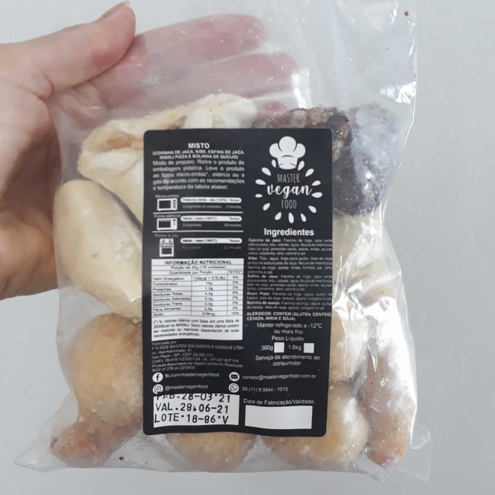 review photo of Master vegan food Salgado Misto shared by @perrenoud on 18 Jul 2021 - review