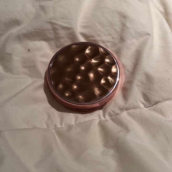 review photo of Tarte Cosmetics Shimmering glow Highlighter : Rose gold shared by @missmeaganlouise on 19 Oct 2022 - review
