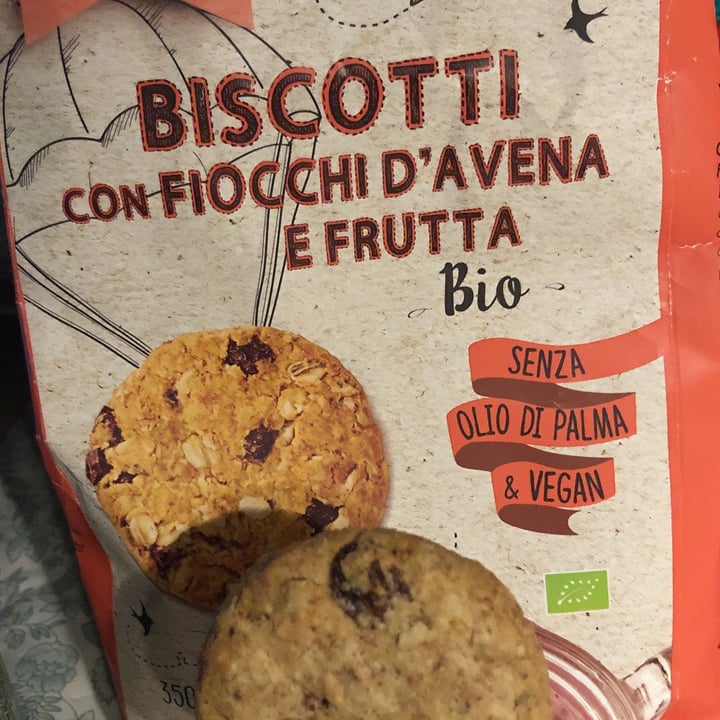 photo of Fior di Loto Biscotti Con Fiocchi D'avena E Frutta shared by @lavitadimaggy on  18 Oct 2021 - review