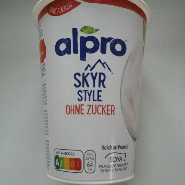 review photo of Alpro Fresa Morango Soja Skyr Style High Protein shared by @veganny18 on 21 Jun 2020 - review
