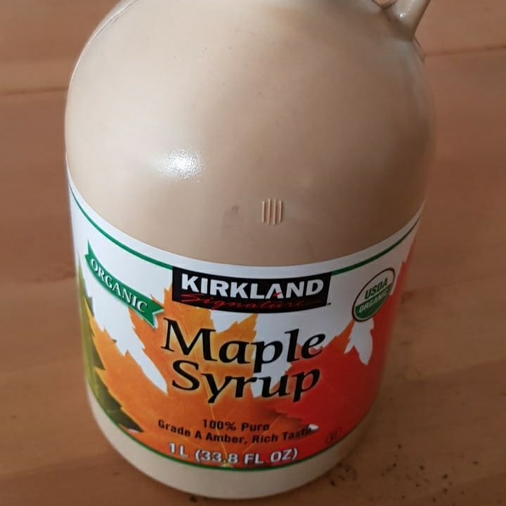 photo of Kirkland Signature organic maple syrup shared by @joshuaa01 on  26 Jun 2022 - review