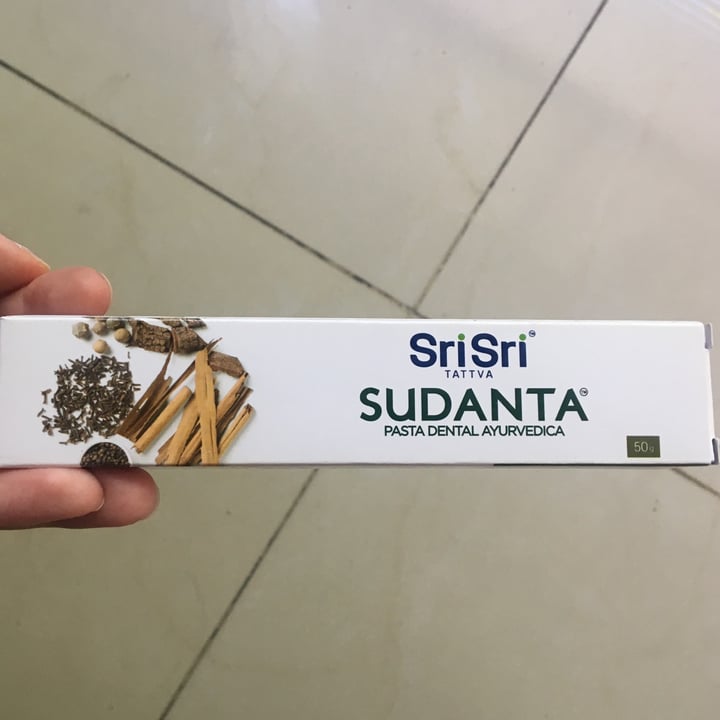 photo of SriSri Creme Dental Ayurvedico shared by @greencharlie on  01 Feb 2022 - review