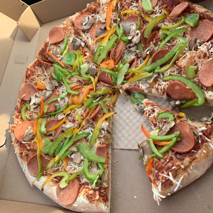 review photo of 241 Pizza The Canadian Supreme Pizza shared by @happyhealthyvegans on 20 Nov 2020 - review