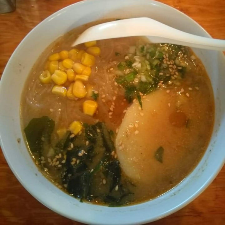review photo of V Ramen Caldo shoyu ramen con fideos de arroz shared by @naan on 20 Jul 2020 - review