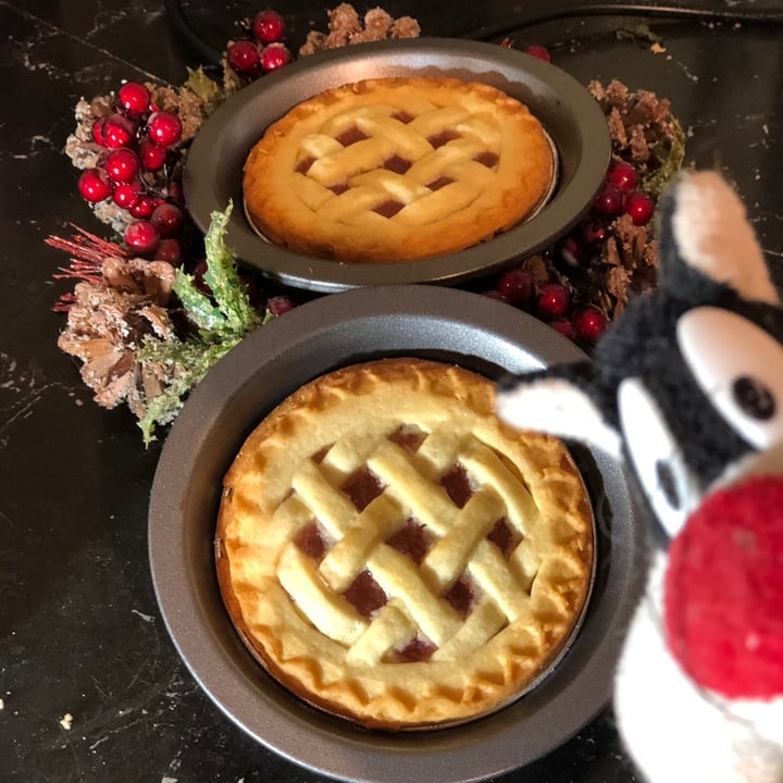 Nanna’s Apple & Rhubarb Snack Pies Review abillion