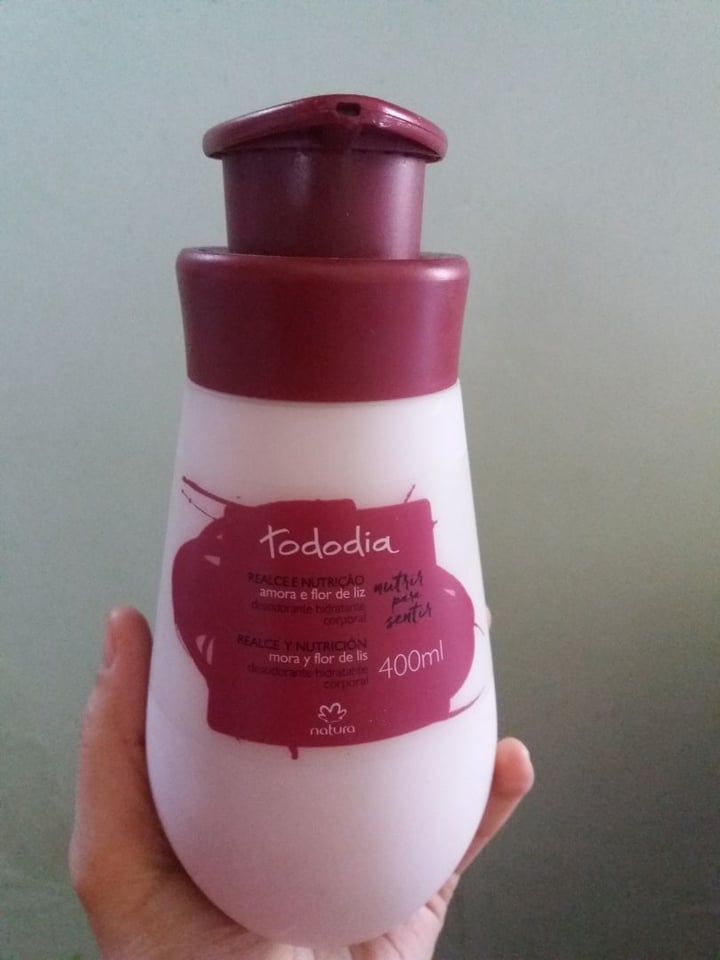 photo of Natura Desodorante Hidratante Corporal Avellana y Casis Tododia shared by @leonela11 on  29 Sep 2019 - review