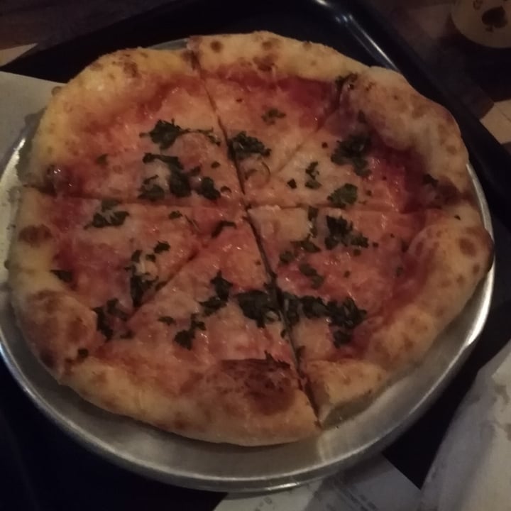 photo of Hervíboro Cocina Vegana Pizza Margarita shared by @angelmt0927 on  23 Nov 2020 - review