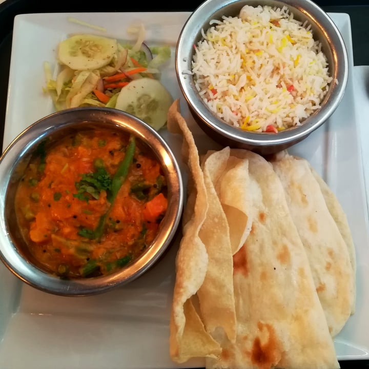 review photo of Is-Suq Tal-Belt - Valletta Food Market Vegan thali shared by @soniab on 01 Oct 2020 - review