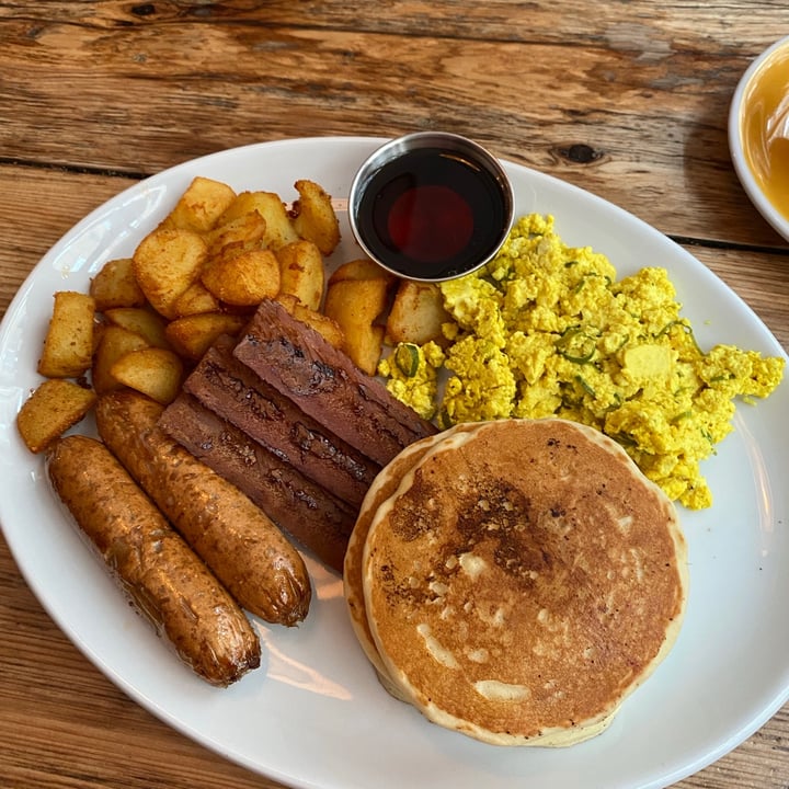 review photo of The Breakfast Club All American Breakfast shared by @heatherevans on 19 Jun 2021 - review