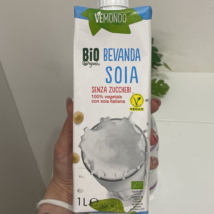 review photo of Vemondo latte di soia shared by @sharonluccitti on 07 Jun 2022 - review