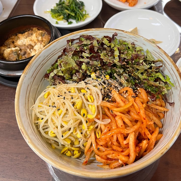 photo of Ose Gye Hyang Bibimbap with Soybean Paste and Hand-made Soft Tofu shared by @skootykoots on  09 Dec 2022 - review