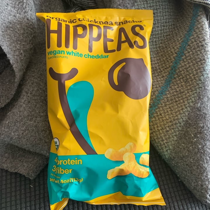 review photo of Hippeas Vegan White Cheddar Organic Chickpea Puffs shared by @sydneyycannonn123 on 19 Feb 2022 - review
