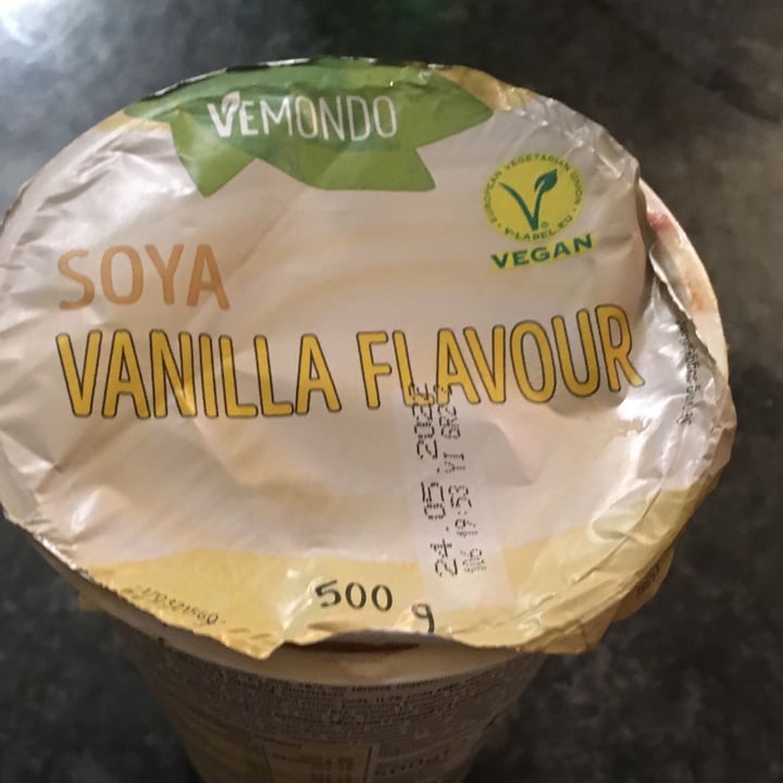 photo of Vemondo Soya Vanilla Flavour shared by @gillhibbitt on  06 May 2022 - review