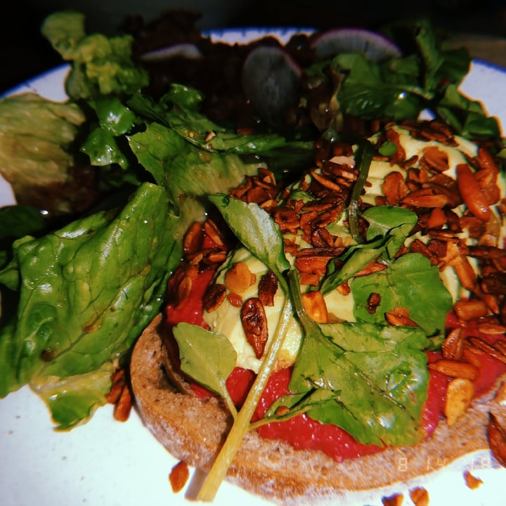 photo of Haakon Superfoods and Juice Avocado Hummus Toast shared by @tnahar on  02 Jun 2020 - review