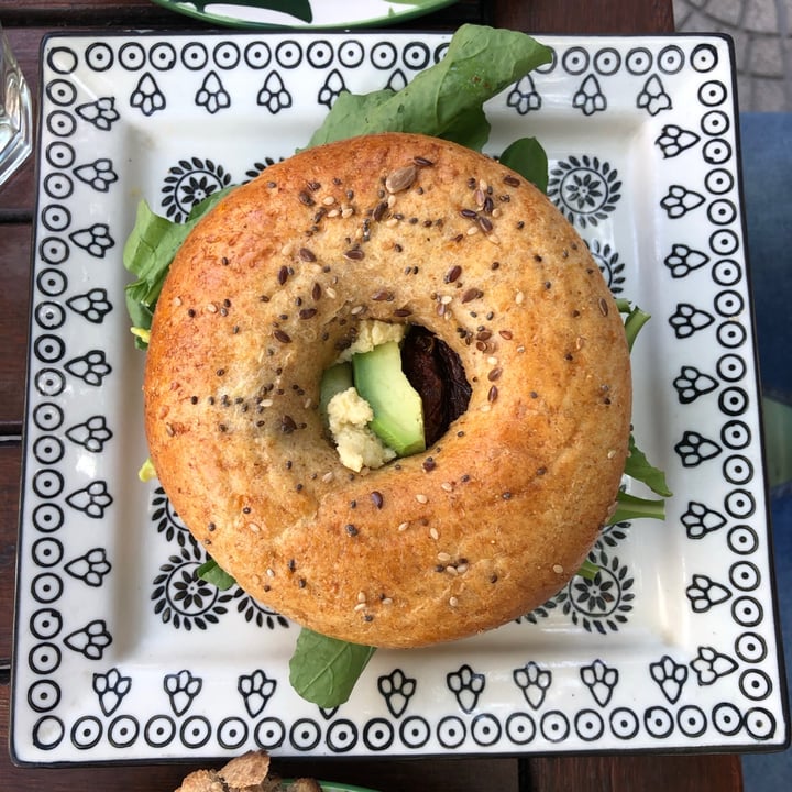 review photo of Aló Tienda & Cafe Bagel Integral shared by @celimen on 08 Jan 2021 - review