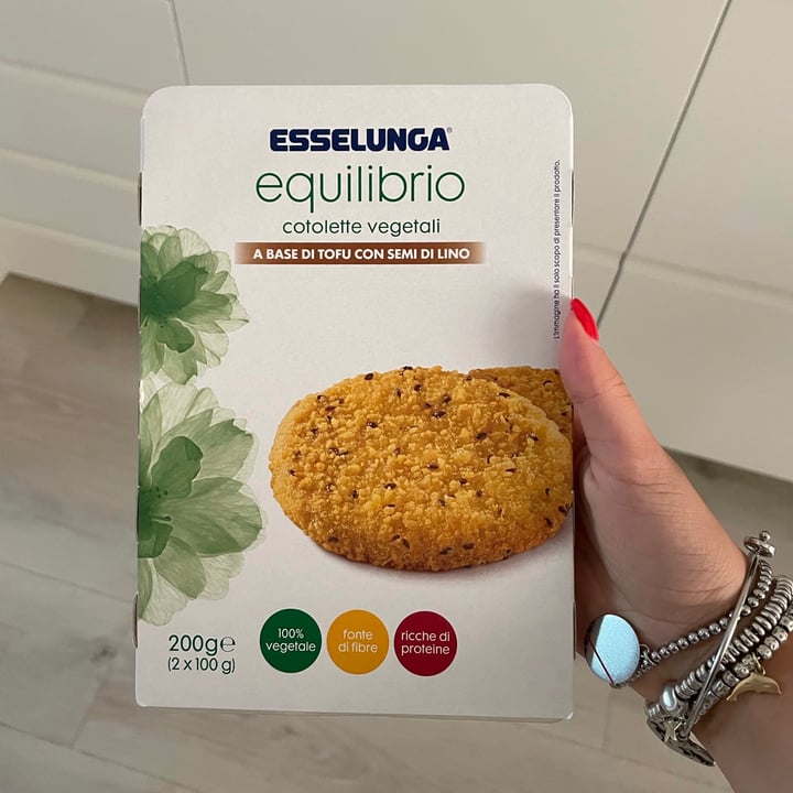 photo of  Esselunga Cotolette vegetali a base di tofu con semi di lino shared by @hiddenleo on  10 Sep 2021 - review