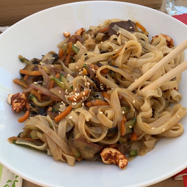 review photo of Yi Asian Noodles shared by @pl on 08 Jul 2020 - review