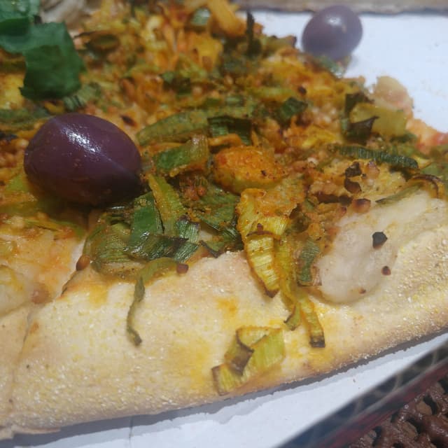 Photo of the dish “Pizza de Alho Poro”