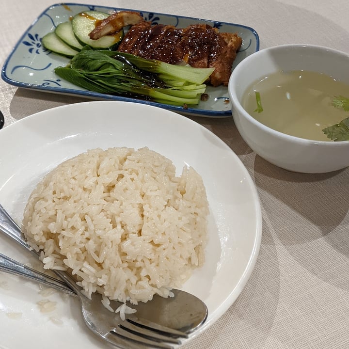 photo of D’Life Signature Chicken Rice shared by @tancoul on  01 Apr 2021 - review