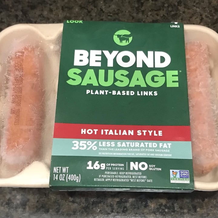 photo of Beyond Meat Beyond Sausage Hot Italian shared by @wiskiemimigingy on  10 Oct 2022 - review