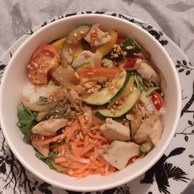 Photo of the dish “Vegan Chicken Rice Bowl”
