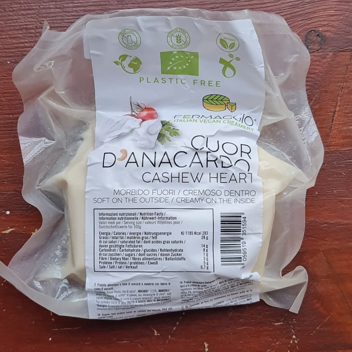 review photo of Fermaggio Cuor d’Anacardo shared by @creepysunset on 11 Jun 2022 - review
